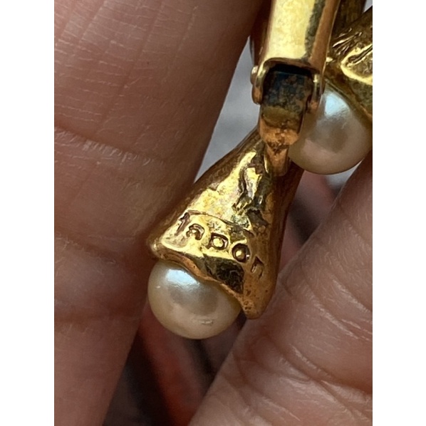 Bông tai kẹp vintage khắc hiệu thiết kế độc là đính trai thời trang