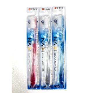 1 Cây Bàn Chải Đánh Răng Navi Diamond BCKC02 (Giao màu ngẫu nhiên)