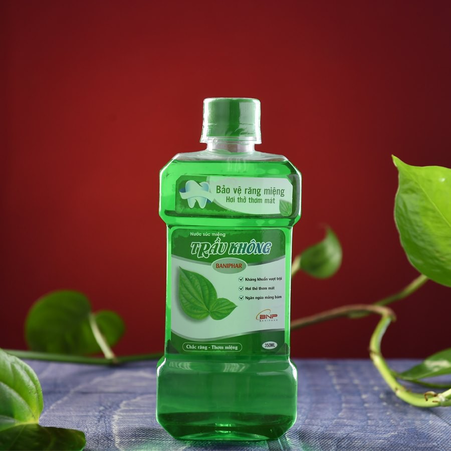 Nước Súc Miệng Trầu Không Baniphar 350ml