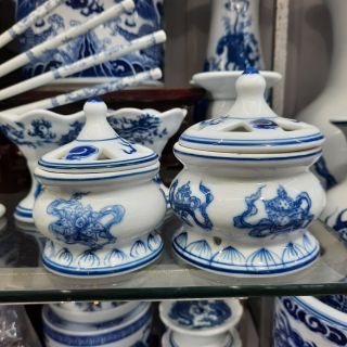 Lư đốt trầm sứ Bát Tràng