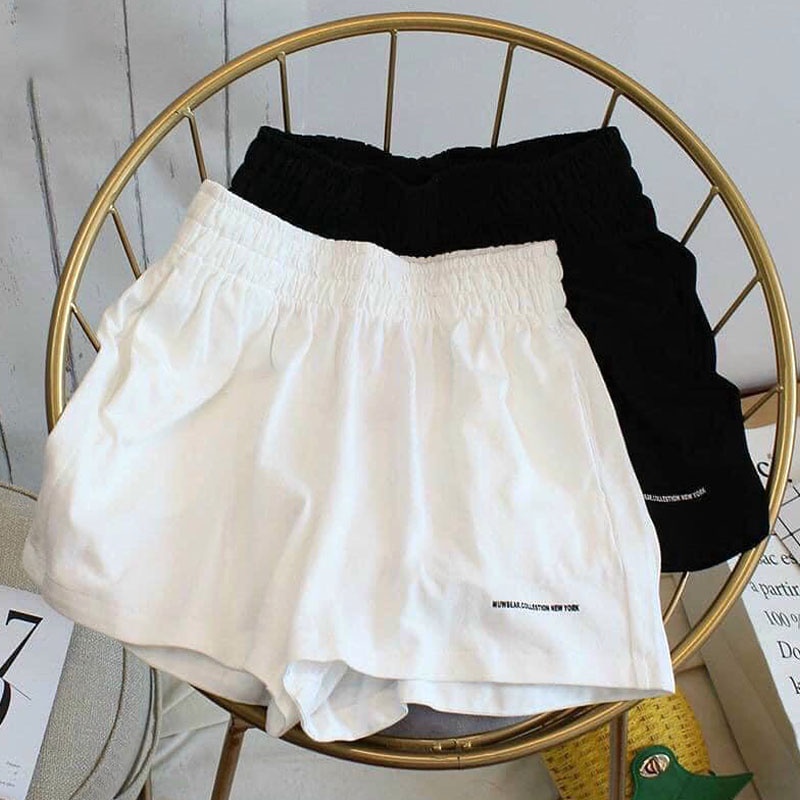 Quần short nữ K99, quần đùi ống rộng thêu chữ chất liệu cao cấp dày dặn rộng rãi thoải mái cho người mặc.