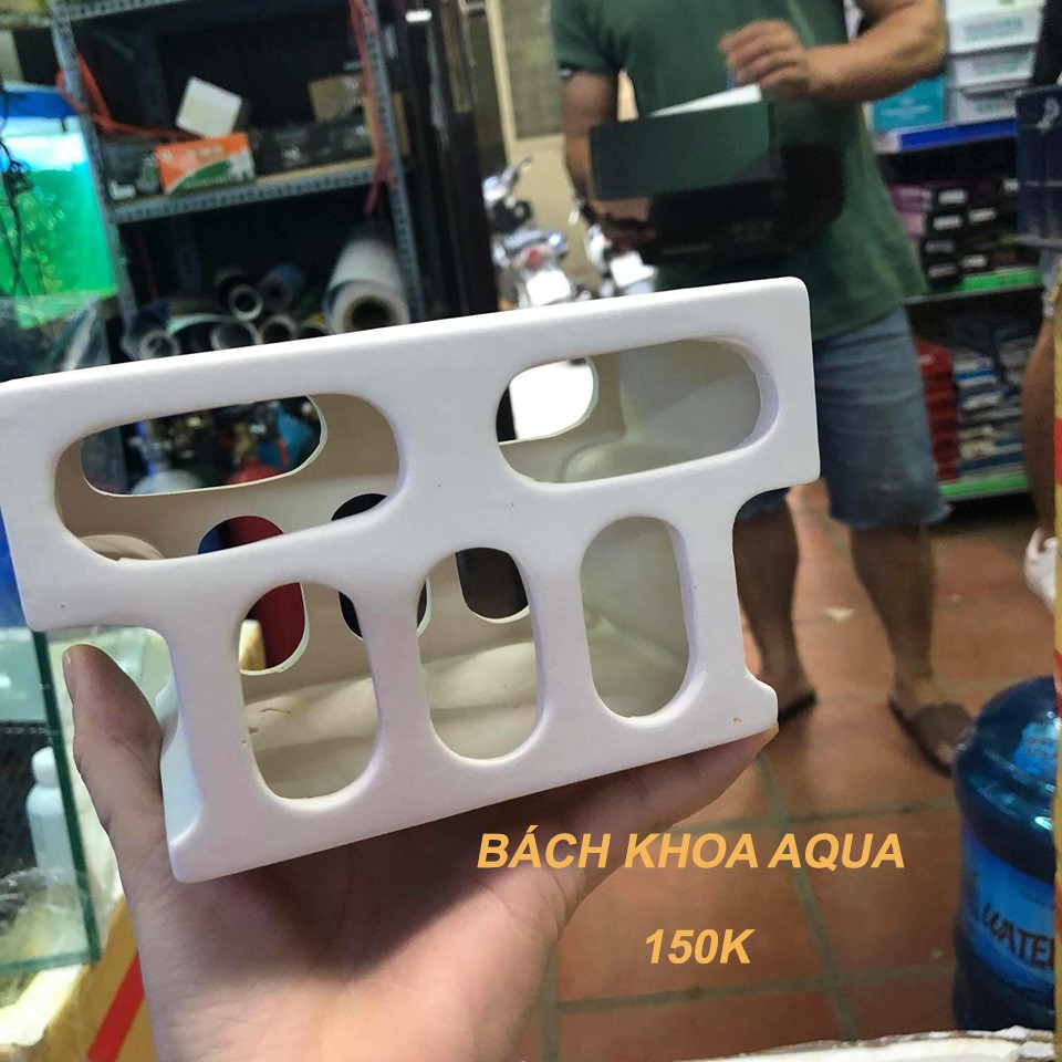 Gốm trang trí bể cá 150k