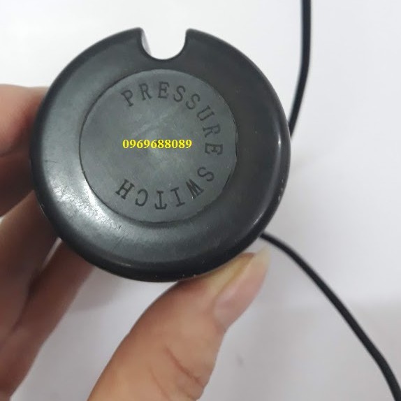 Rơ le cho máy bơm tăng áp SK101 zen 10mm