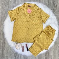 Bộ ngủ áo cộc quần dài lụa gấm