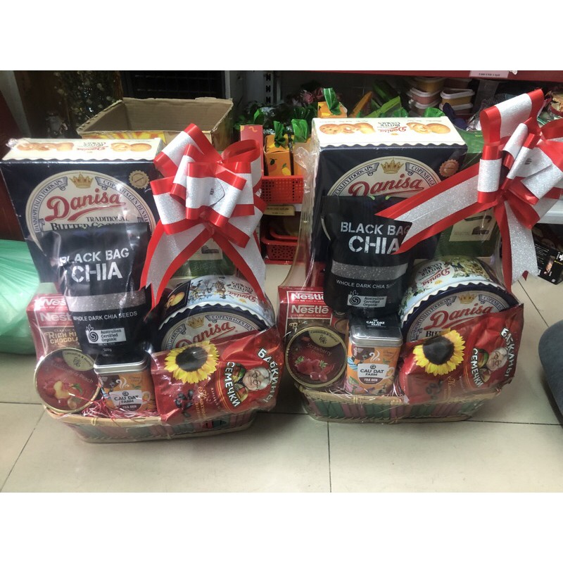 Giỏ quà theo yêu cầu khách 720k | BigBuy360 - bigbuy360.vn