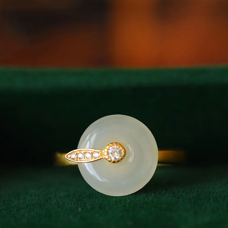 Nhẫn đính ngọc bích màu trắng phong cách cổ điển thời trang cho nữ