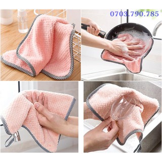 KHĂN VẢI LAU ĐA NĂNG CÓ MÓC TREO