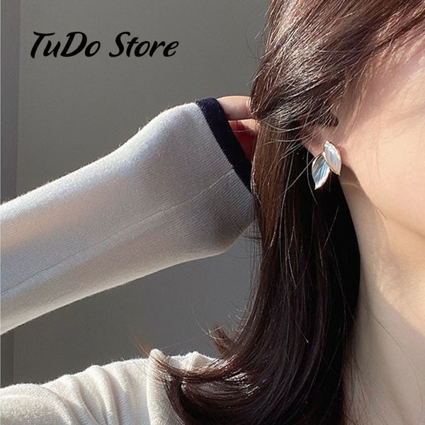 Bông tai, hoa tai nữ Hàn Quốc mạ bạc 925 hình chiếc lá nhỏ gọn cá tính HT1