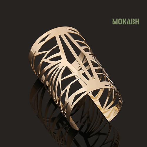 Vòng Tay Dạng Mở Họa Tiết Rỗng Màu Vàng Thời Trang