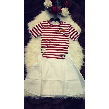 Váy len kiểu xòe