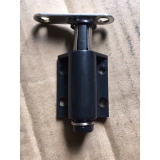 CHỐT NAM CHÂM NHẤN MỞ