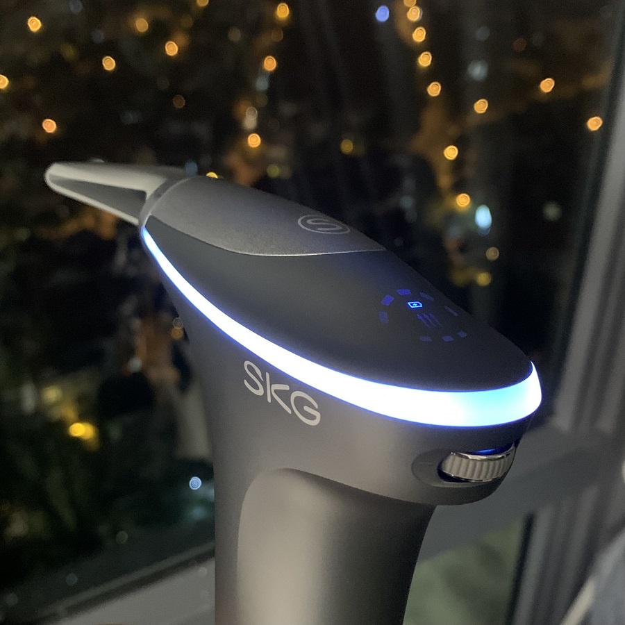 Máy massage cầm tay cao cấp SKG F7-E | Chính hãng mới 2023