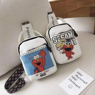 Túi đeo chéo KAWS X SESAME STREET Crossbody Bag
