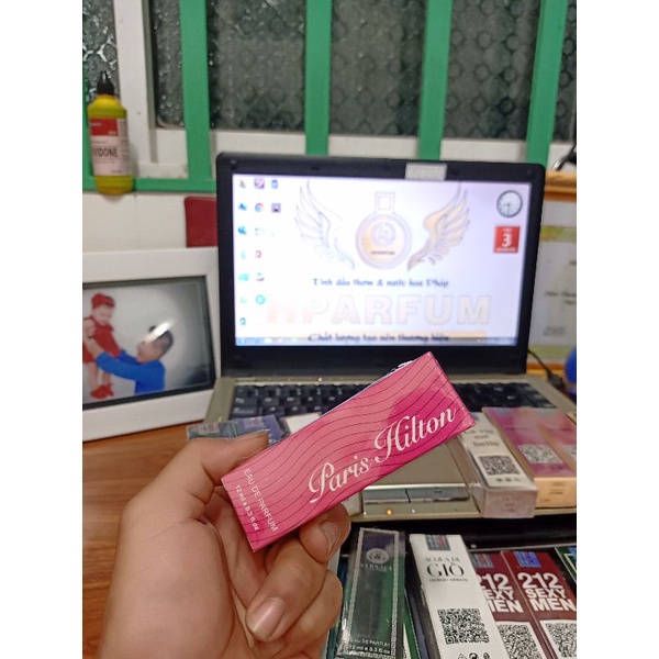 PARIS HILTON - Tinh dầu thơm mini Pháp.
