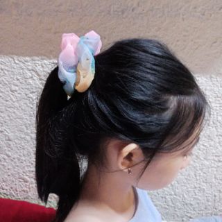 Dây cột  tóc Scrunchies  hoa cúc dễ thương( giá 10k/1chiếc )