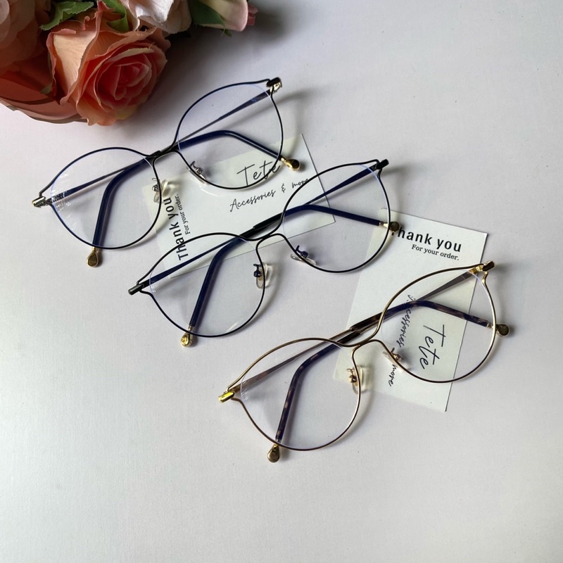 Kính mắt cận thời trang kiểu cách mới