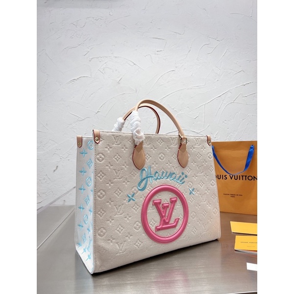 Túi xách LV ON THE GO SUPER