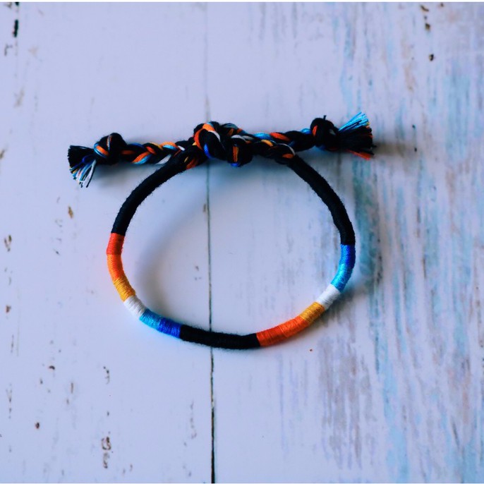 Vòng xoăn 'Happy' - vòng tay tình bạn | BigBuy360 - bigbuy360.vn