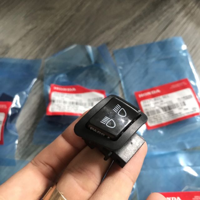 Nút công tắc pasing sh gắn mọi dòng xe