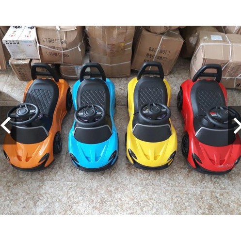 Xe lắc bơi chòi chân ô tô