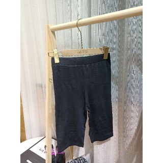 Quần legging ngắn chất siêu co giãn