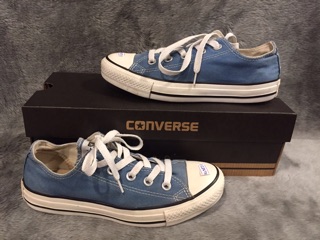 Giày converse cổ thấp màu xanh nhạt size 37