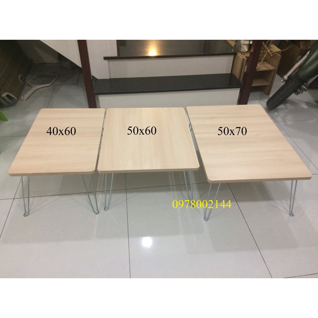 Bàn gấp gọn học sinh vân gỗ Cao cấp 40x60cm