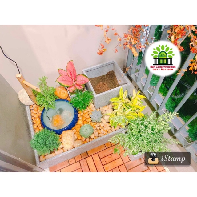 Thác phong thuỷ bằng tre trang trí tiểu cảnh ban công