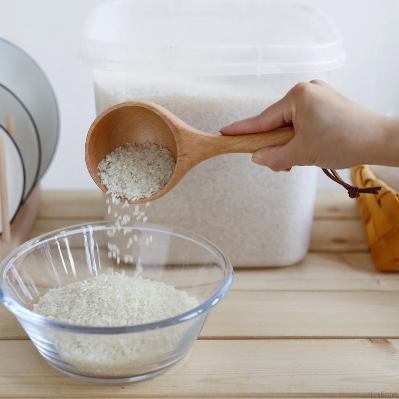 Muỗng múc gạo/ngũ cốc chất liệu gỗ tay cầm dài sử dụng trong nhà bếp
