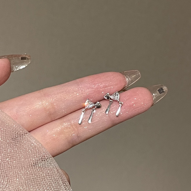 Khuyên Tai Hình Trái Tim Đơn Giản Dễ Phối Đồ 19A1737