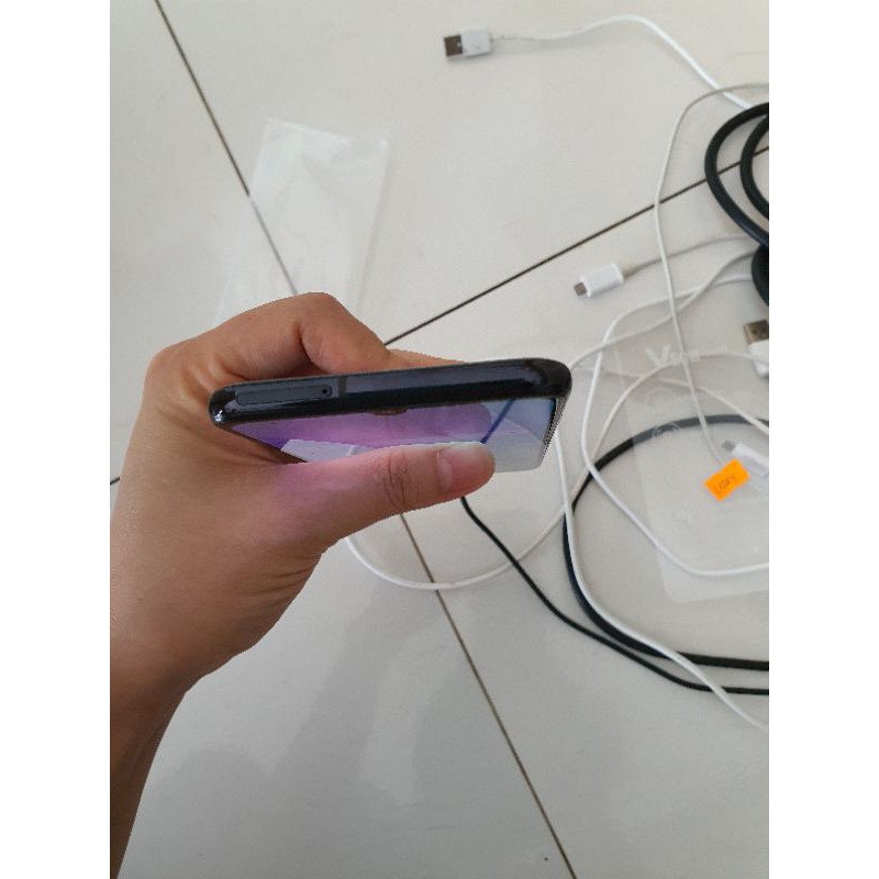 Điện thoại LG V50 thinq hàn zin đẹp keeng 99% | BigBuy360 - bigbuy360.vn