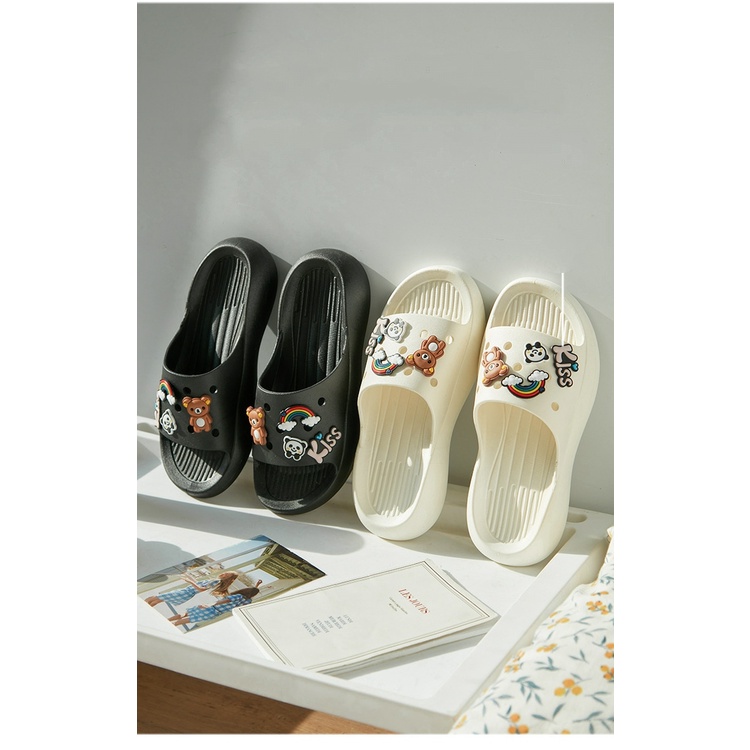 Dép nữ quai ngang đính gấu KiSS Cute chất liệu cao su xốp siêu êm DP17