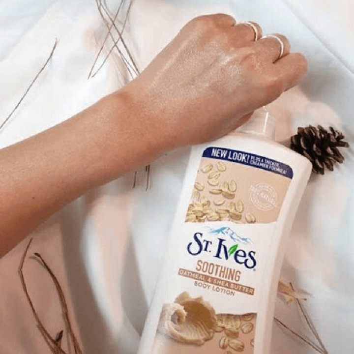 Sữa dưỡng thể St.Ives Body Lotion 621ml