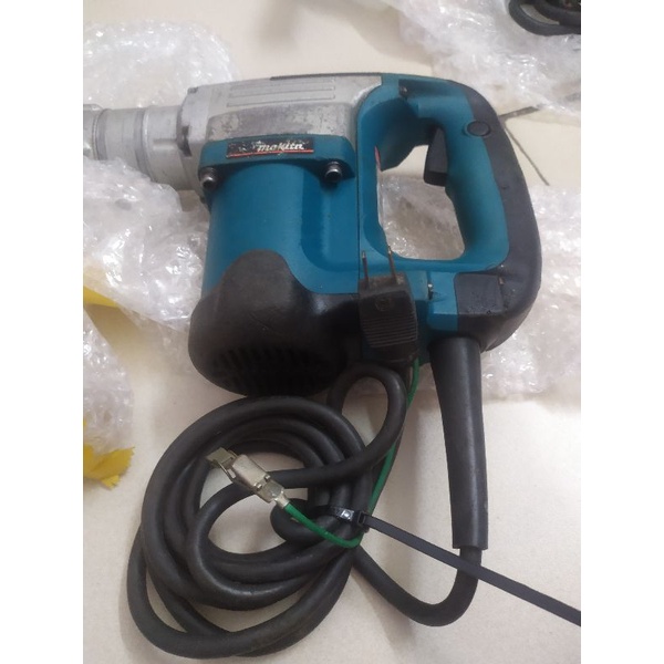 Máy khoan đục bê tông Makita nhật nội địa HM0830 1050W