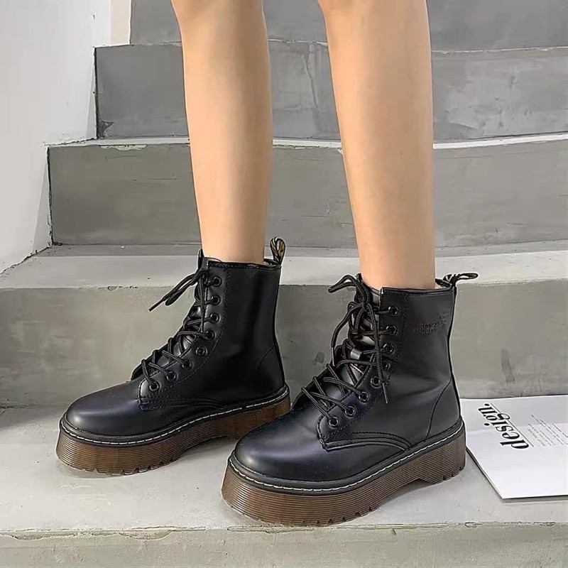 Boot trắng độn đế