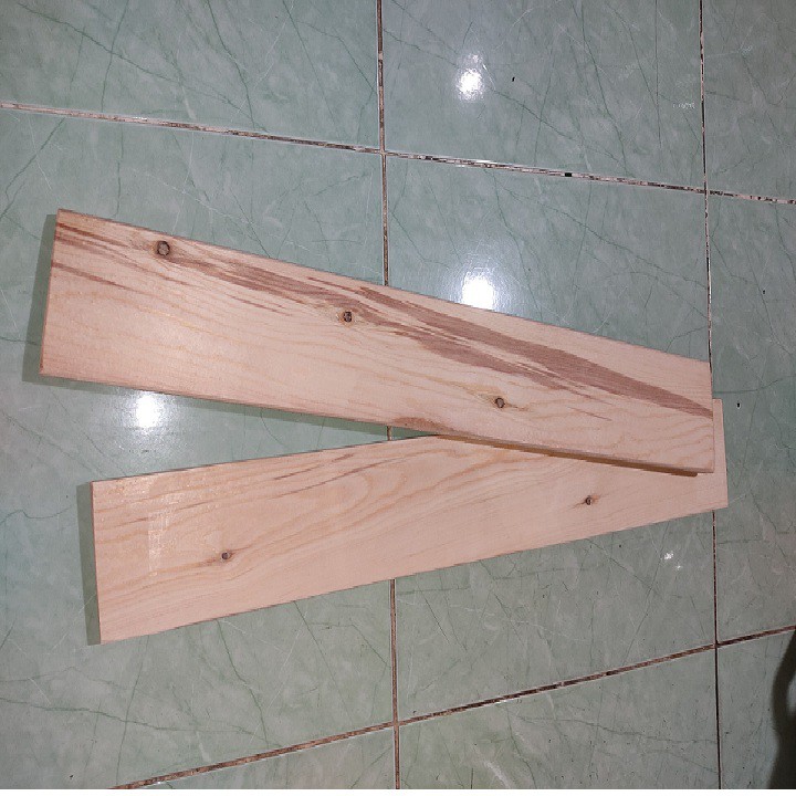 Gỗ Thông 10 x 2 x L (110cm-150cm)