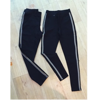Quần legging chữ sọc