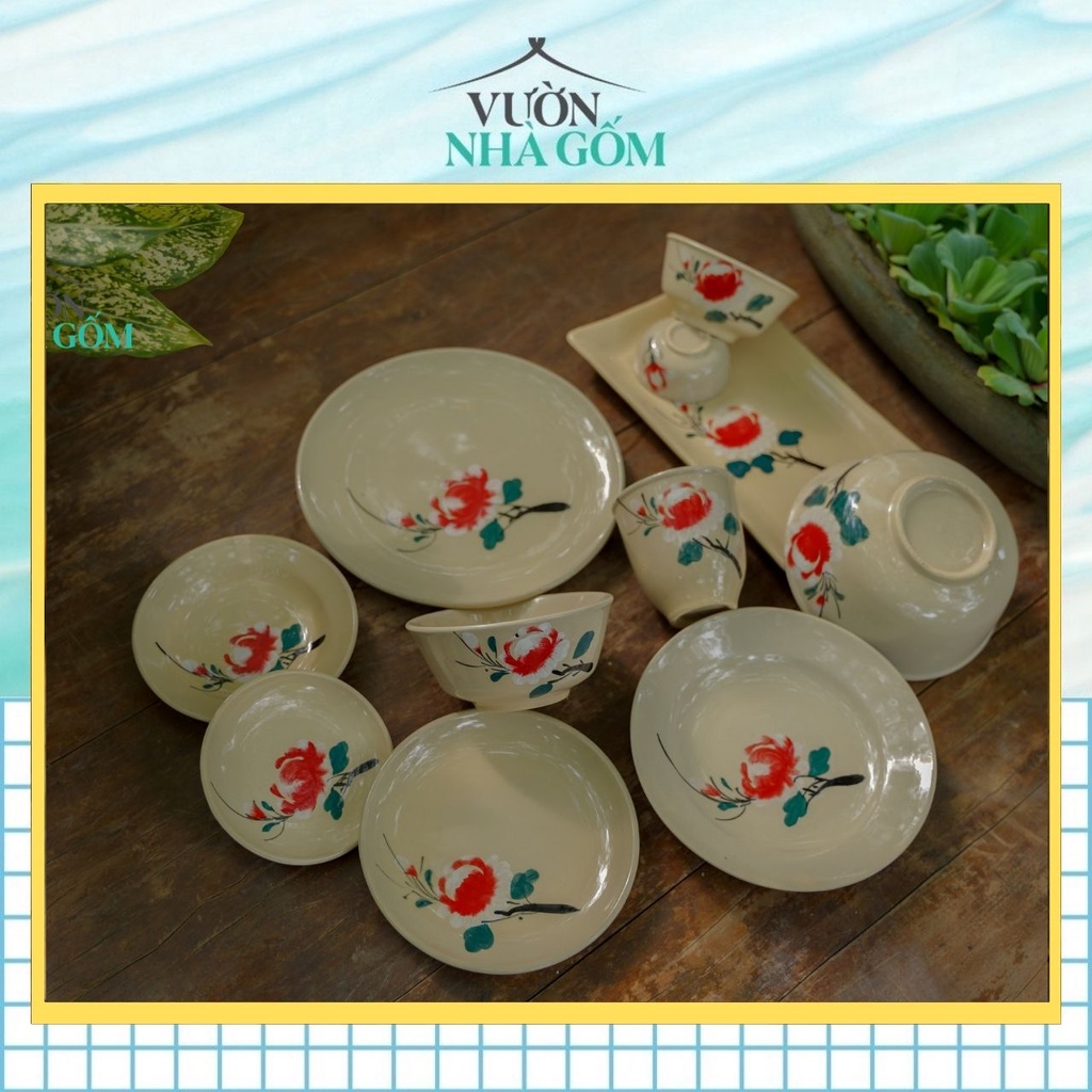Dĩa vuông 22cm hoạ tiết bông đỏ, xanh , đĩa gốm cao cấp- Vườn Nhà Gốm