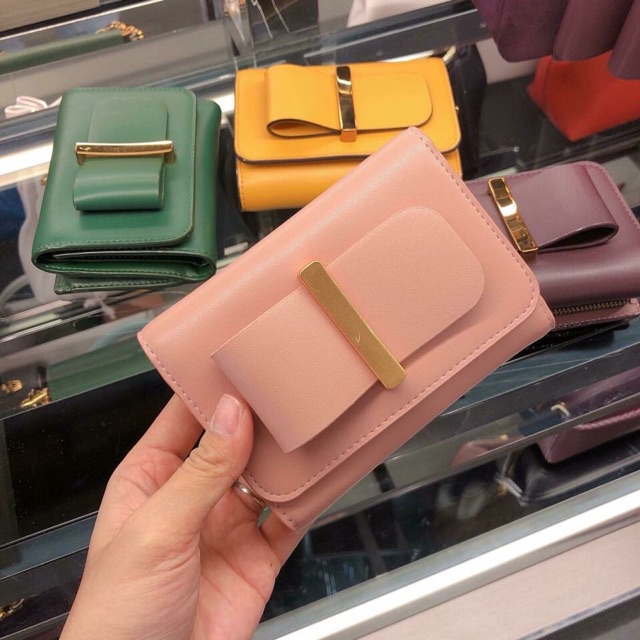 Ví Charles and keith