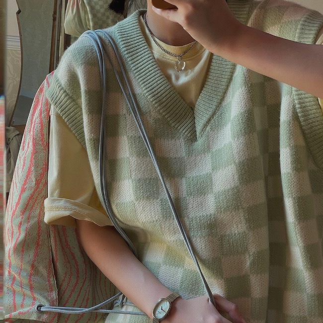 Áo len gile kẻ caro [SẴN ĐEN] | BigBuy360 - bigbuy360.vn