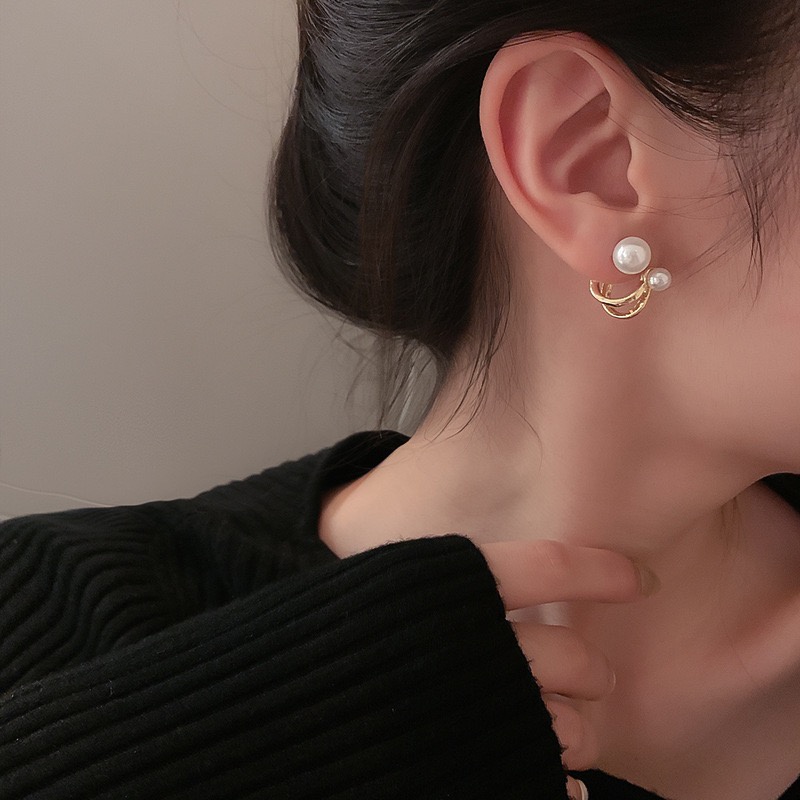 Bông Tai Basic chữ U điểm hạt trai thanh lịch, chân xỏ bạc 925 Her Accessories H100