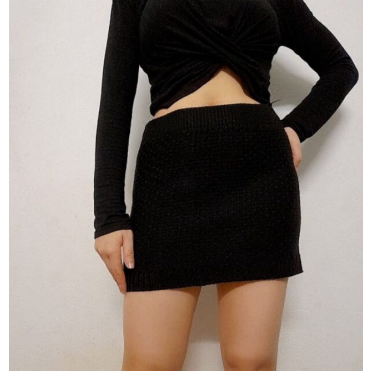 Chân váy len ngắn