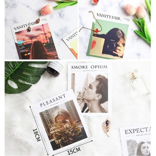 Bìa tạp chí 2 mặt phông nền chụp ảnh