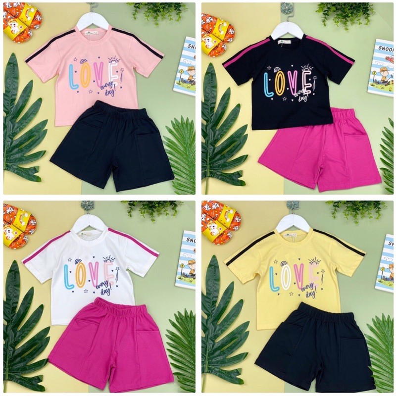 Bộ cotton cao cấp in hình chữ love, chất cotton 100%, co giãn và thấm hút tốt cho bé gái từ 14-29kg