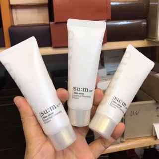 Sữa rửa mặt trắng da Sum:37