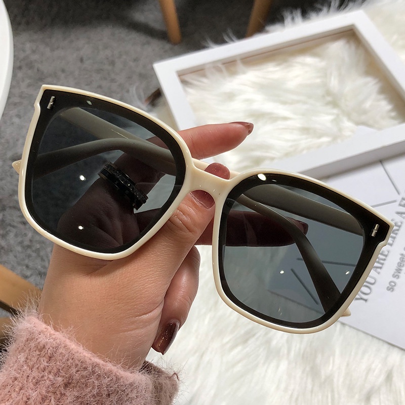 Kính mát chống tia UV400 dành cho nam nữ