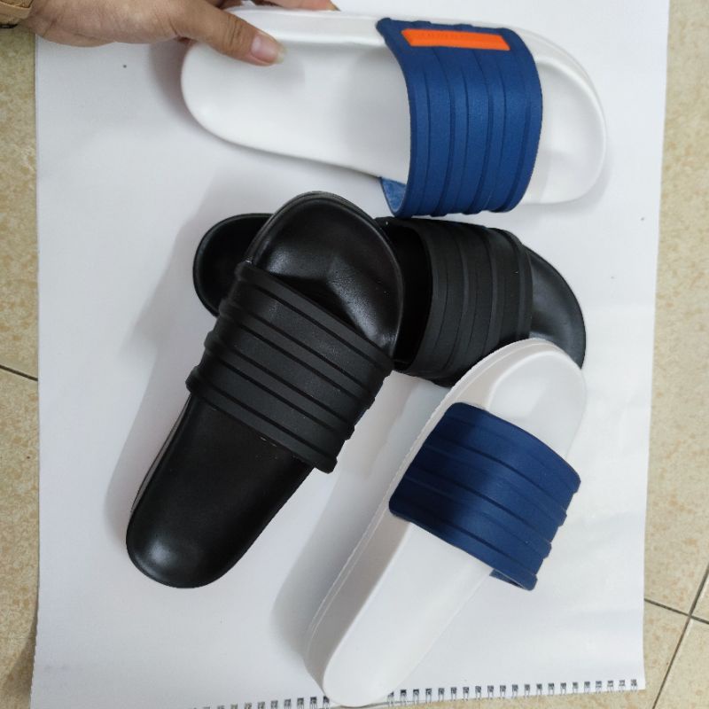 Dép nam mẫu mới kẻ ngang Đen - Trắng 2022