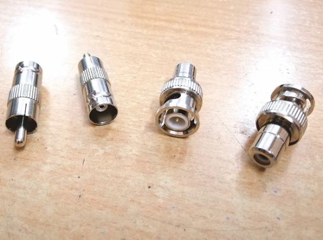 Đầu chuyển đổi jack BNC ra jack RCA hoa sen