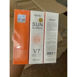 Xịt chống nắng Hàn Quốc Sun Screen V7