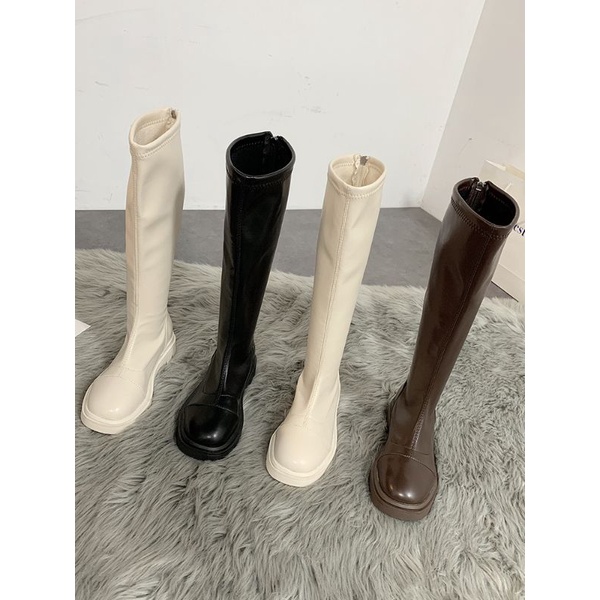 Boot da trơn dưới gối